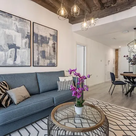 Apartamentos Puerta Elvira Suites 3000-3