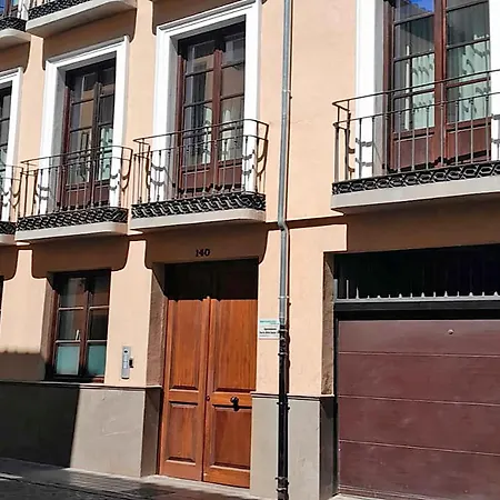 Apartamentos Puerta Elvira Suites 3000-3